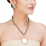 HEERA VICTOTIA QUEEN ZIRCON SET