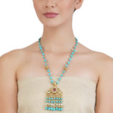 VILANDI TRIANGLE KUNDAN PENDANT