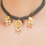 Grishma Gold Plated Kundan Choker Set