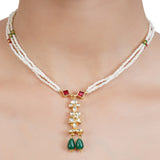 VILANDI KUNDAN WHITE NECKLACE SET